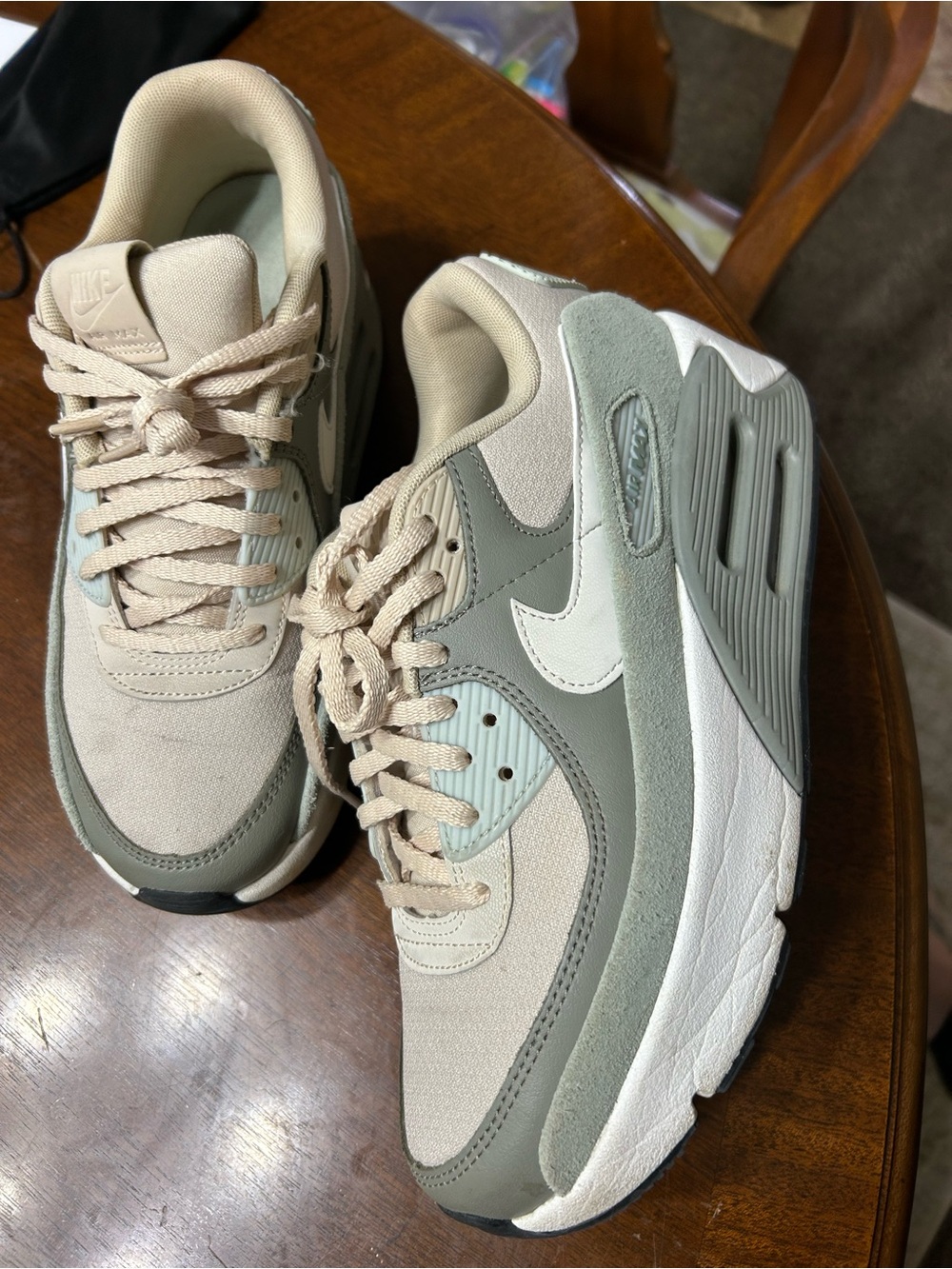 Nike Women's air max  in Beige and Sage Green